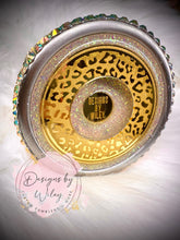 Load image into Gallery viewer, 16 oz plump Premium Grid Tumbler